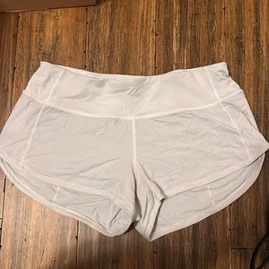 white lululemon speed up shorts 2.5